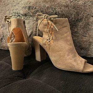 Lightly worn booties. Size 8. XOXO. Tan suede.